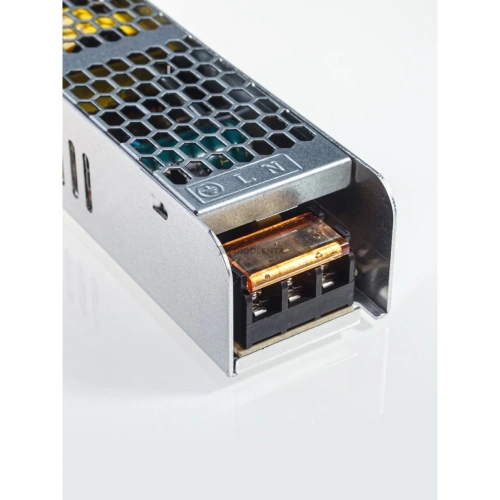 Компактный блок питания для светодиодных лент 24V 60W (S-60W-24V)